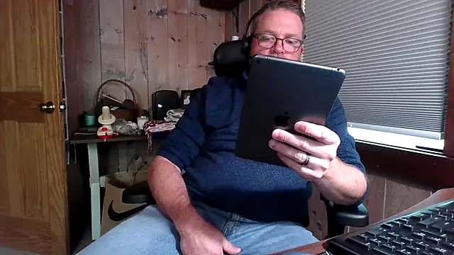 JJ CONN78 online show from May 2026 04:04:02 PM