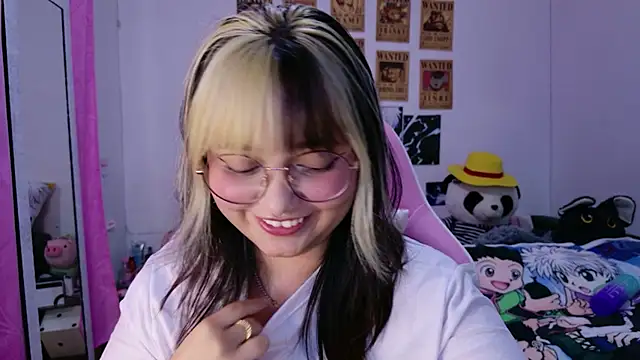 Snapshot of ZoeyDoll_ chatting on April 2026 03:09:02 AM ZoeyDoll online show from April 2026 03:09:02 AM