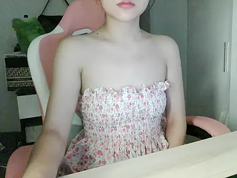 Snapshot of lucienguyen chatting on July 2026 11:42:02 PM lucienguyen online show from July 2026 11:42:02 PM