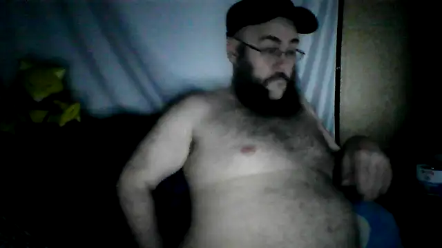 BriTheTopBear online show from May 2026 02:19:01 AM