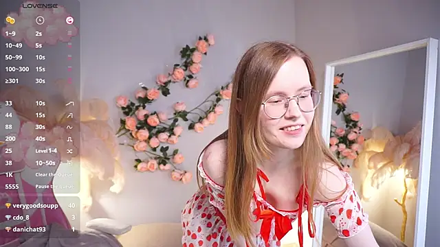 Snapshot of More_Sonne chatting on May 2026 01:41:02 PM More Sonne online show from May 2026 01:41:02 PM