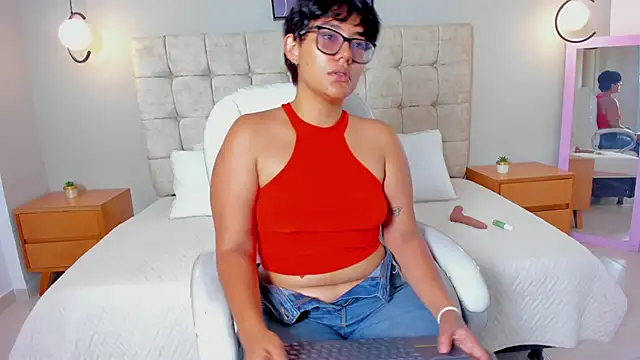 roxy sweet18 online show from April 2026 08:53:01 PM