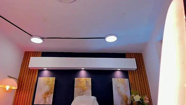 Snapshot of LumierNova chatting on July 2026 08:13:02 PM LumierNova online show from July 2026 08:13:02 PM