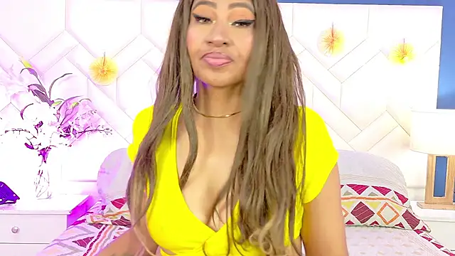 Snapshot of Kiara_Parker_ chatting on June 2026 02:44:02 PM Kiara Parker online show from June 2026 02:44:02 PM