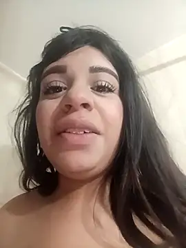 Snapshot of Solange_686 chatting on May 2026 03:39:02 PM Solange 686 online show from May 2026 03:39:02 PM