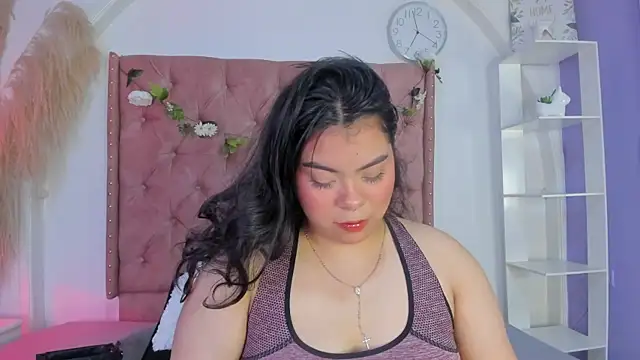 ROSELEI  online show from May 2026 01:30:01 PM