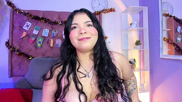 Snapshot of ROSELEI_ chatting on June 2026 05:01:01 AM ROSELEI online show from June 2026 05:01:01 AM