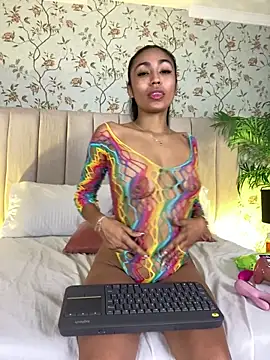 Snapshot of VegaSara chatting on April 2026 10:22:02 PM VegaSara online show from April 2026 10:22:02 PM