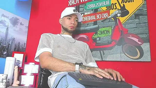 Daniel huge22 online show from April 2026 01:52:02 PM