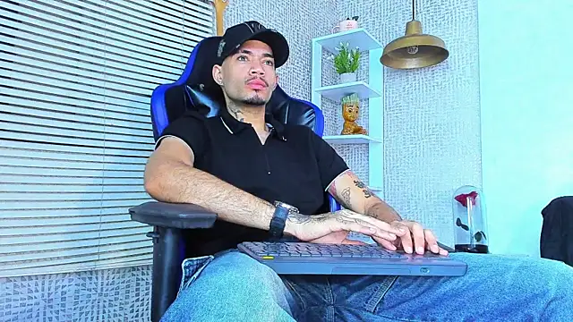 Daniel huge22 online show from June 2026 02:31:01 PM