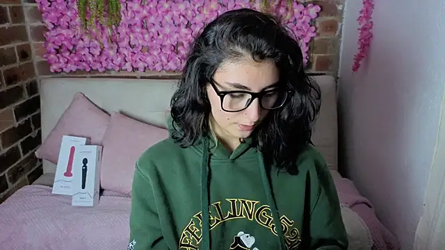 darknesscosplayer56 online show from April 2026 01:28:02 AM