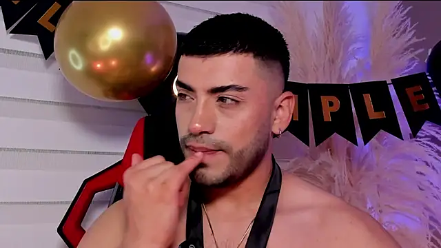 Alexander Diazz online show from May 2026 04:04:02 PM