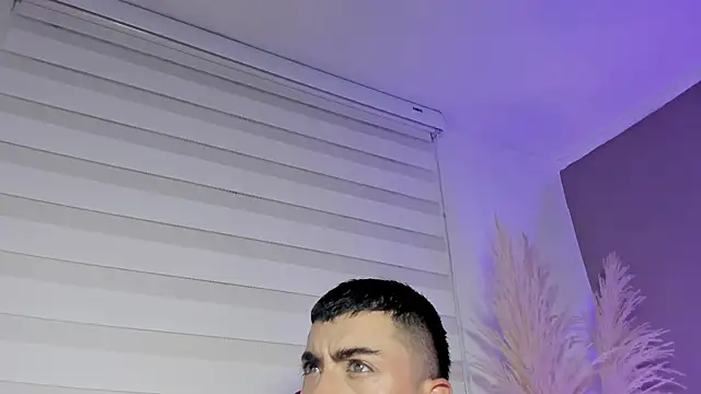 Alexander Diazz online show from May 2026 12:12:02 PM