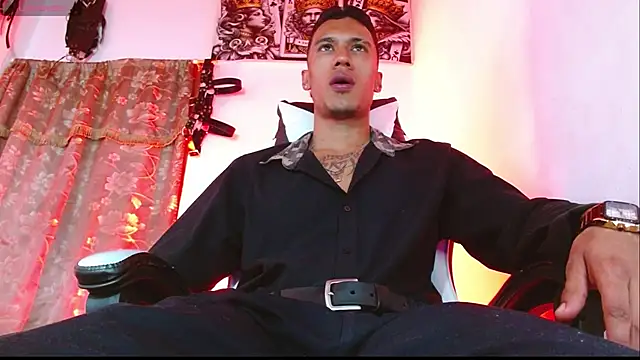 DARK BLACK 0 online show from May 2026 01:13:01 AM