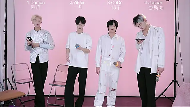 Snapshot of XL-CandyShop chatting on April 2026 07:19:01 AM XL-CandyShop online show from April 2026 07:19:01 AM