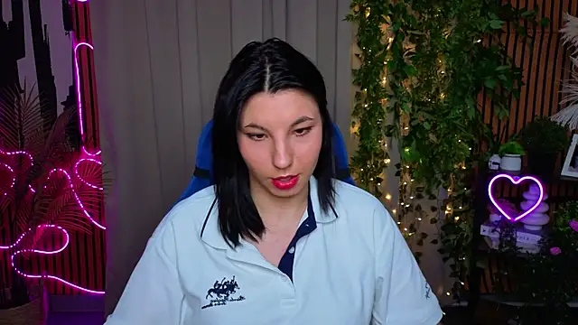 Snapshot of SharonBrowns chatting on April 2026 09:39:33 PM SharonBrowns online show from April 2026 09:39:33 PM