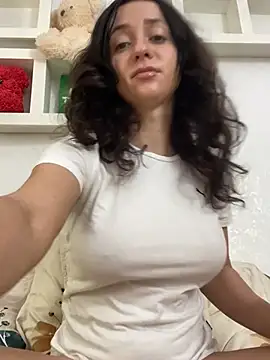 Snapshot of KarolDolly05 chatting on June 2026 10:50:01 AM KarolDolly05 online show from June 2026 10:50:01 AM