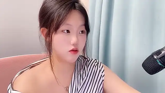 Lilababy00 online show from April 2026 01:41:02 PM