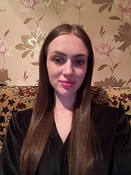 AlinaLove3213 online show from July 2026 07:43:01 PM