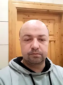 Luceriusbigass online show from February 2026 04:43:01 PM