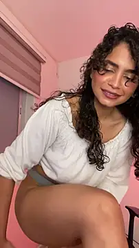 holaRosa online show from May 2026 10:06:02 PM