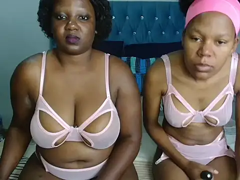 YourWifeyLily online show from May 2026 10:49:02 PM