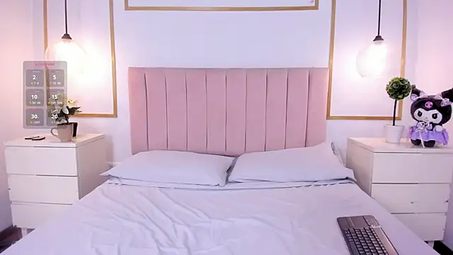 Snapshot of NixShadow chatting on April 2026 11:05:02 PM NixShadow online show from April 2026 11:05:02 PM