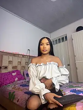 pocahontasbaby  online show from May 2026 05:26:01 AM