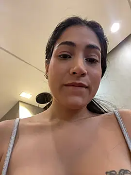 Snapshot of Hana-Parker chatting on May 2026 10:06:02 PM Hana-Parker online show from May 2026 10:06:02 PM