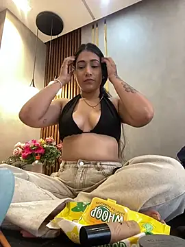Snapshot of Hana-Parker chatting on May 2026 08:06:01 PM Hana-Parker online show from May 2026 08:06:01 PM