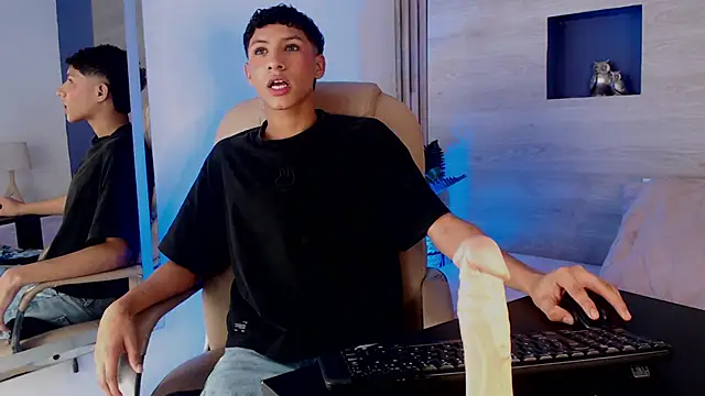 Velvet An online show from April 2026 04:08:02 AM
