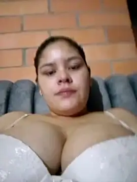 Snapshot of Babynatsha chatting on April 2026 01:00:02 AM Babynatsha online show from April 2026 01:00:02 AM