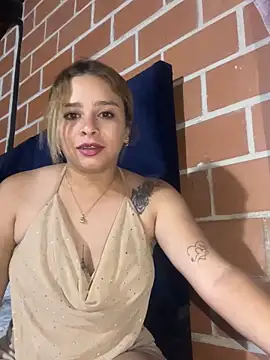 jade06  online show from May 2026 06:15:02 PM