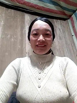 Snapshot of vanlucky2 chatting on April 2026 09:45:02 PM vanlucky2 online show from April 2026 09:45:02 PM