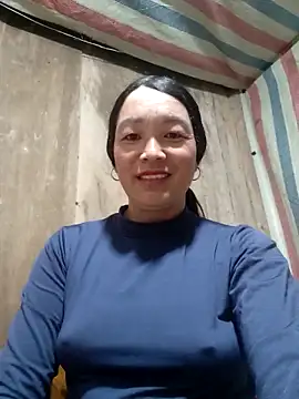 Snapshot of vanlucky2 chatting on April 2026 11:03:02 PM vanlucky2 online show from April 2026 11:03:02 PM