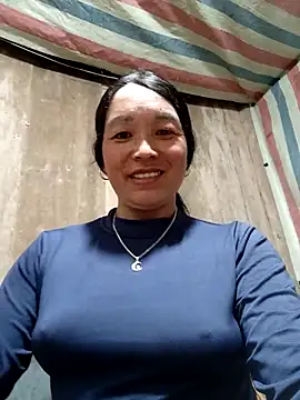 Snapshot of vanlucky2 chatting on April 2026 02:10:02 PM vanlucky2 online show from April 2026 02:10:02 PM