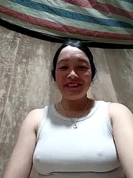 Snapshot of vanlucky2 chatting on May 2026 11:46:02 PM vanlucky2 online show from May 2026 11:46:02 PM