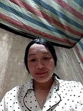 Snapshot of vanlucky2 chatting on May 2026 01:27:02 PM vanlucky2 online show from May 2026 01:27:02 PM