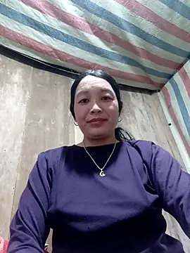 Snapshot of vanlucky2 chatting on May 2026 04:18:01 AM vanlucky2 online show from May 2026 04:18:01 AM