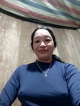 Snapshot of vanlucky2 chatting on May 2026 02:45:01 PM vanlucky2 online show from May 2026 02:45:01 PM