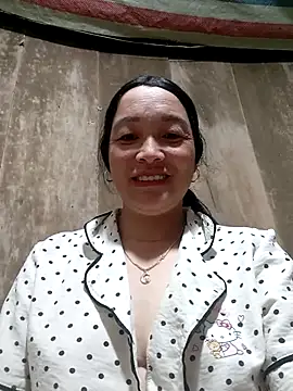Snapshot of vanlucky2 chatting on May 2026 10:44:01 AM vanlucky2 online show from May 2026 10:44:01 AM