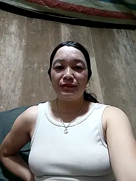 Snapshot of vanlucky2 chatting on May 2026 03:46:02 AM vanlucky2 online show from May 2026 03:46:02 AM