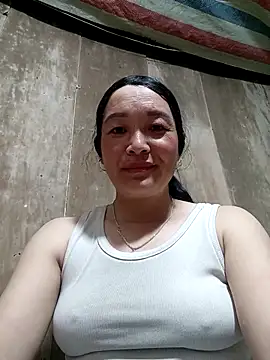 Snapshot of vanlucky2 chatting on May 2026 11:17:01 AM vanlucky2 online show from May 2026 11:17:01 AM