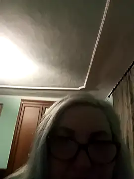 AureliaSky598 online show from April 2026 06:38:01 PM
