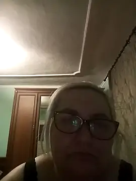 AureliaSky598 online show from May 2026 07:33:01 PM