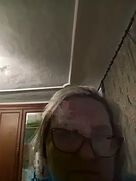 AureliaSky598 online show from May 2026 05:52:01 PM