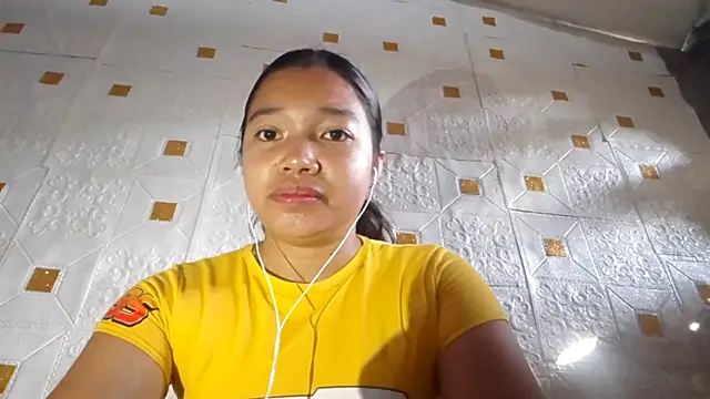 CecileLighty online show from April 2026 12:04:01 AM