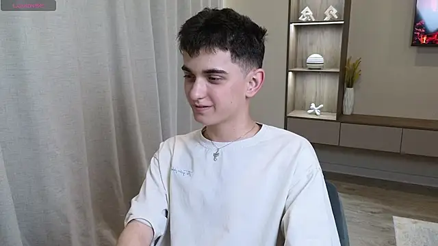 Snapshot of alexander_18_xxl chatting on July 2026 02:23:02 PM alexander 18 xxl online show from July 2026 02:23:02 PM