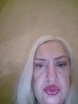 Julia20X online show from June 2026 12:09:02 PM