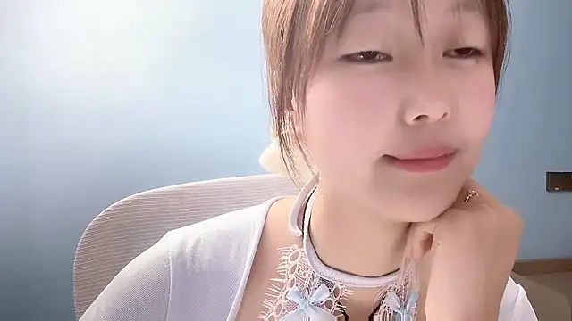 Xiaoqing00 online show from April 2026 02:27:02 AM